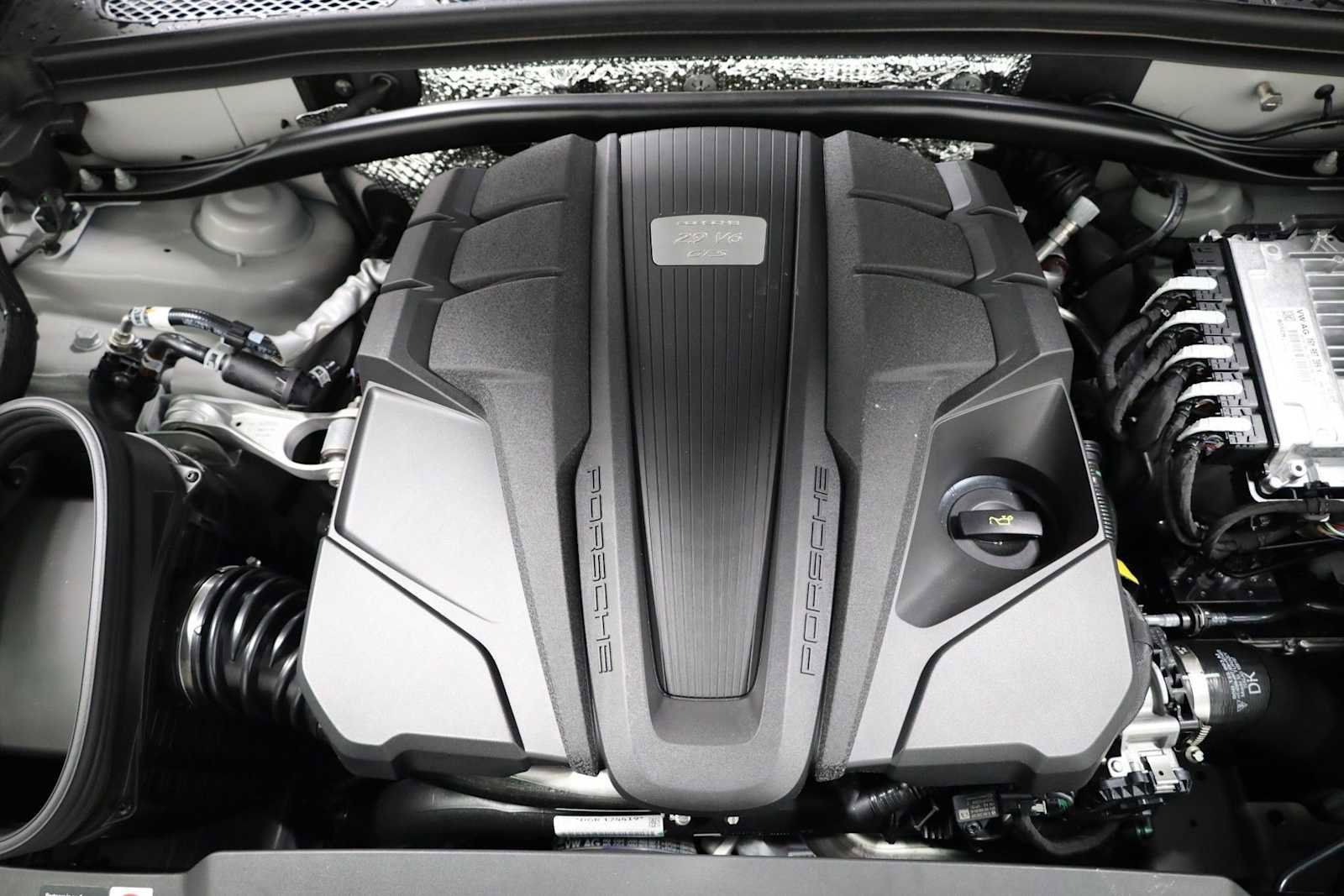 New 2026 Porsche Macan GTS image 42