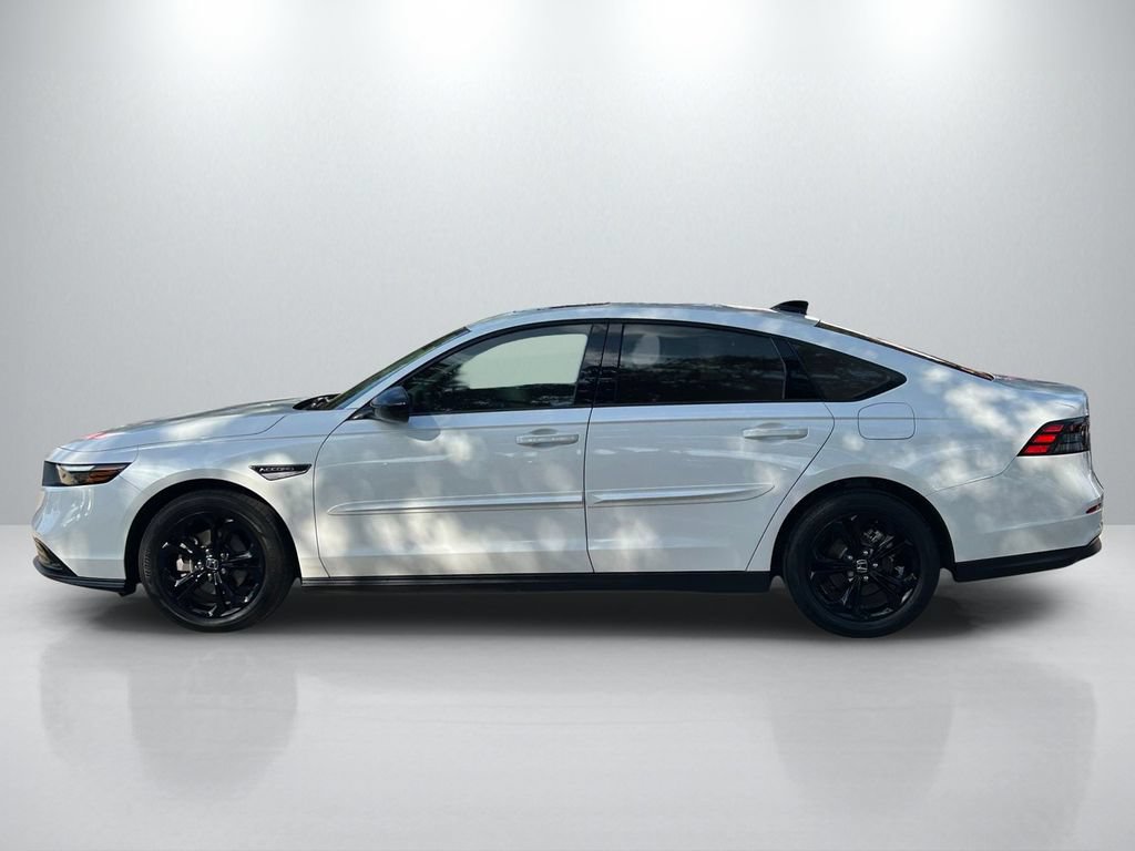 Used 2025 Honda Accord SE image 8