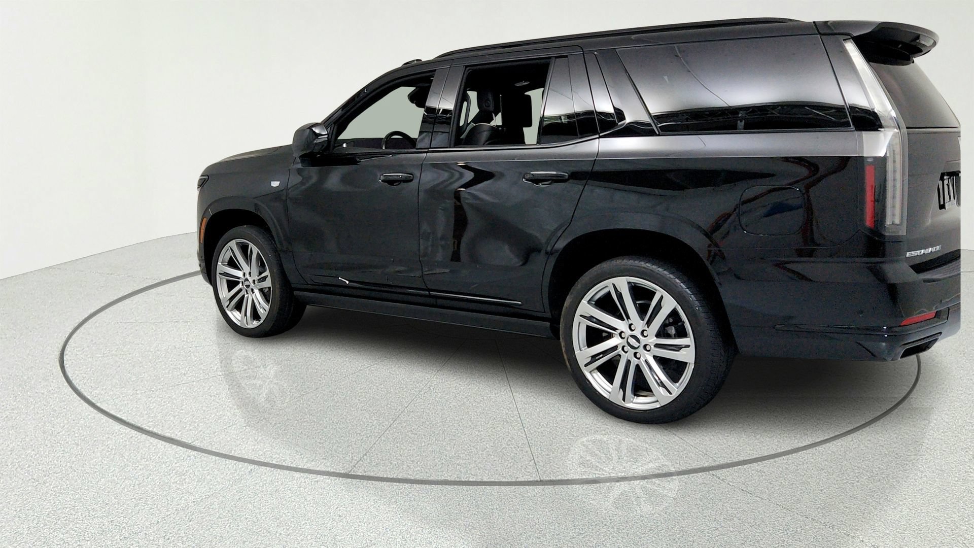 Certified 2025 Cadillac Escalade Sport Platinum w/ LPO, Floor Liner Package AWD/4WD image 3