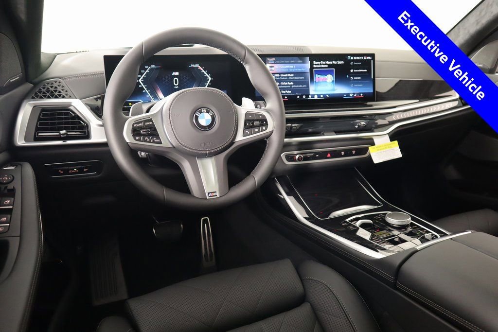 New 2026 BMW X7 xDrive40i w/ M Sport Package image 2