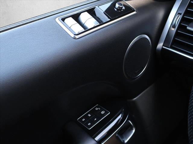Used 2018 Land Rover Range Rover Sport HSE AWD/4WD image 13