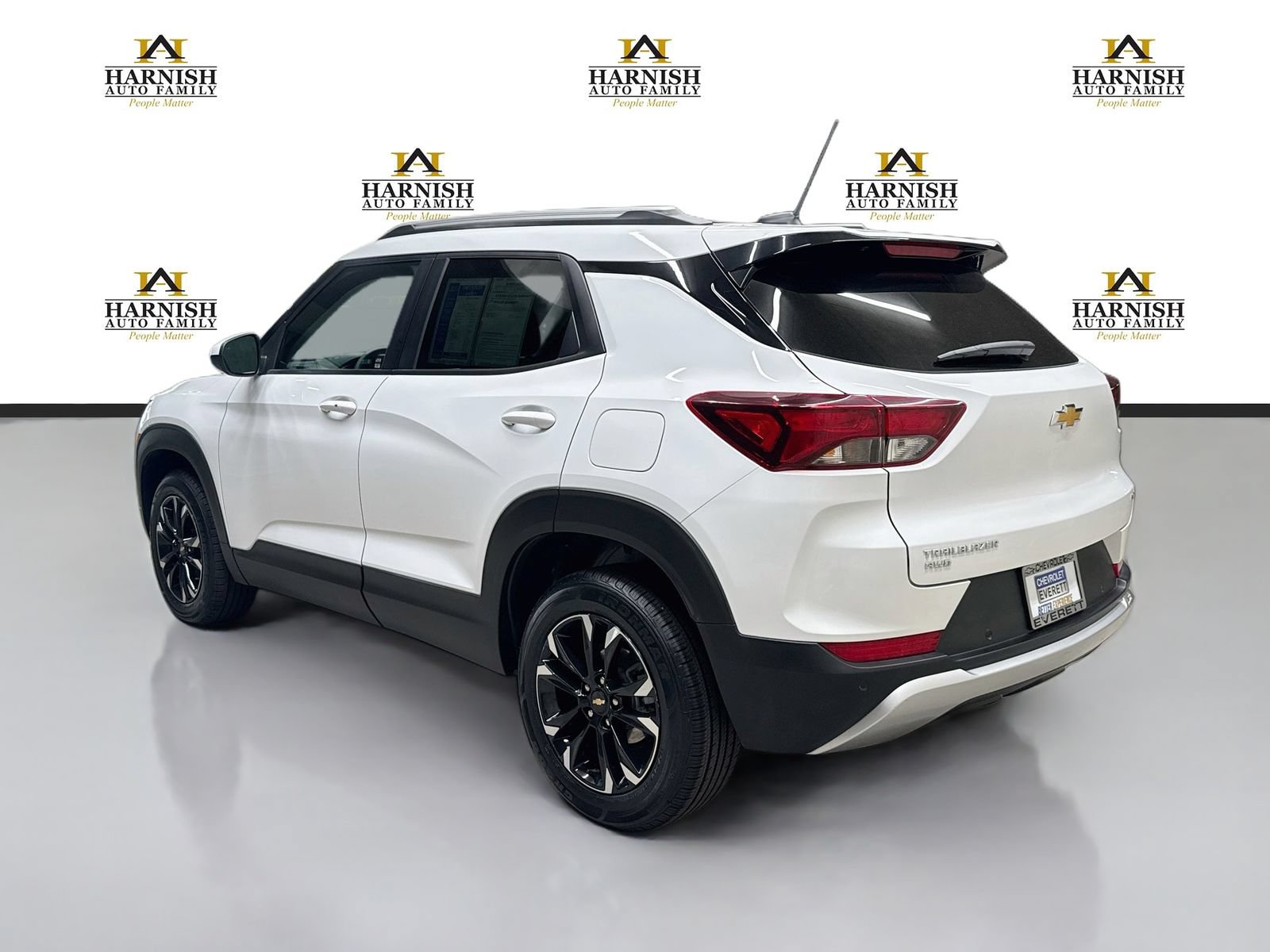 Used 2022 Chevrolet TrailBlazer LT w/ Convenience Package AWD/4WD image 9