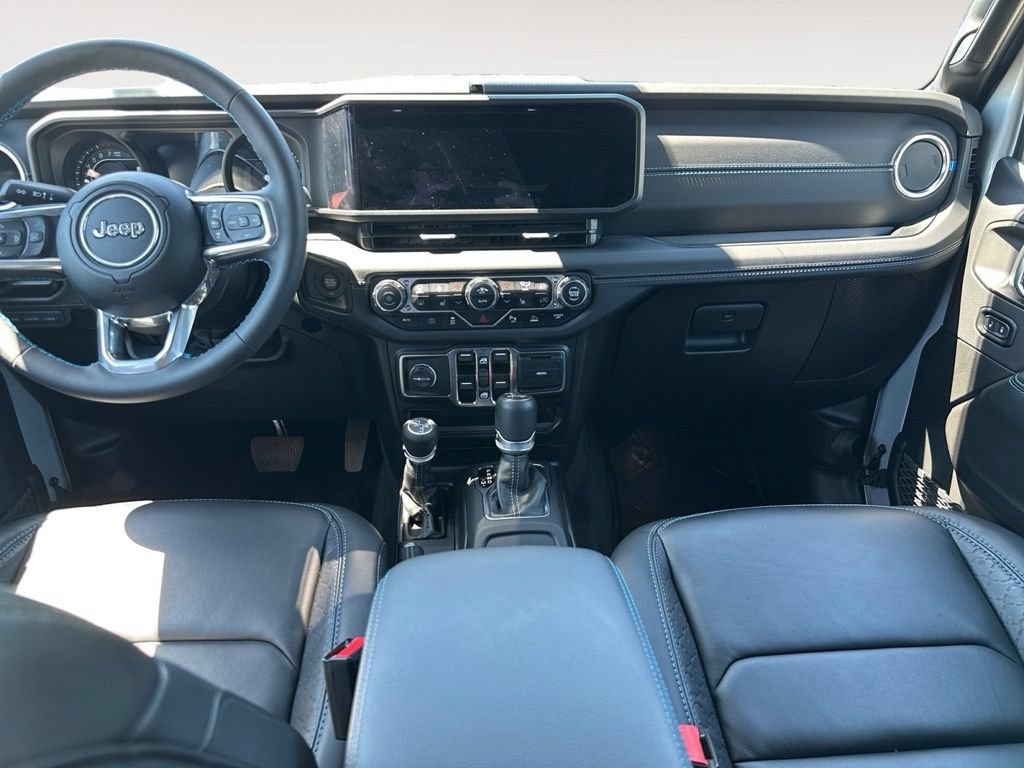 Used 2024 Jeep Wrangler High Altitude AWD/4WD image 21