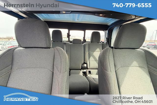 Used 2024 Jeep Gladiator Sport AWD/4WD image 34