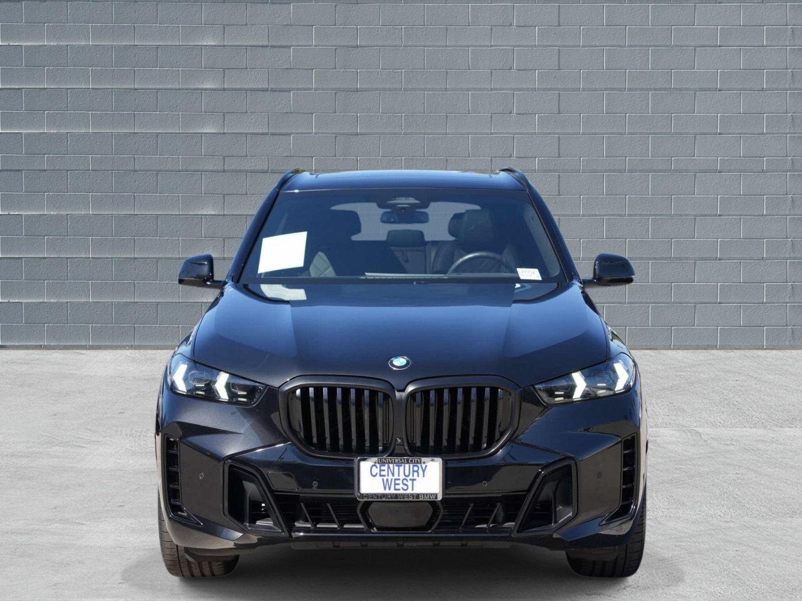 Used 2026 BMW X5 sDrive40i w/ M Sport Package RWD image 2