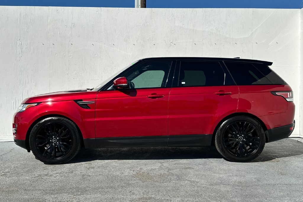 Used 2017 Land Rover Range Rover Sport SE AWD/4WD image 6