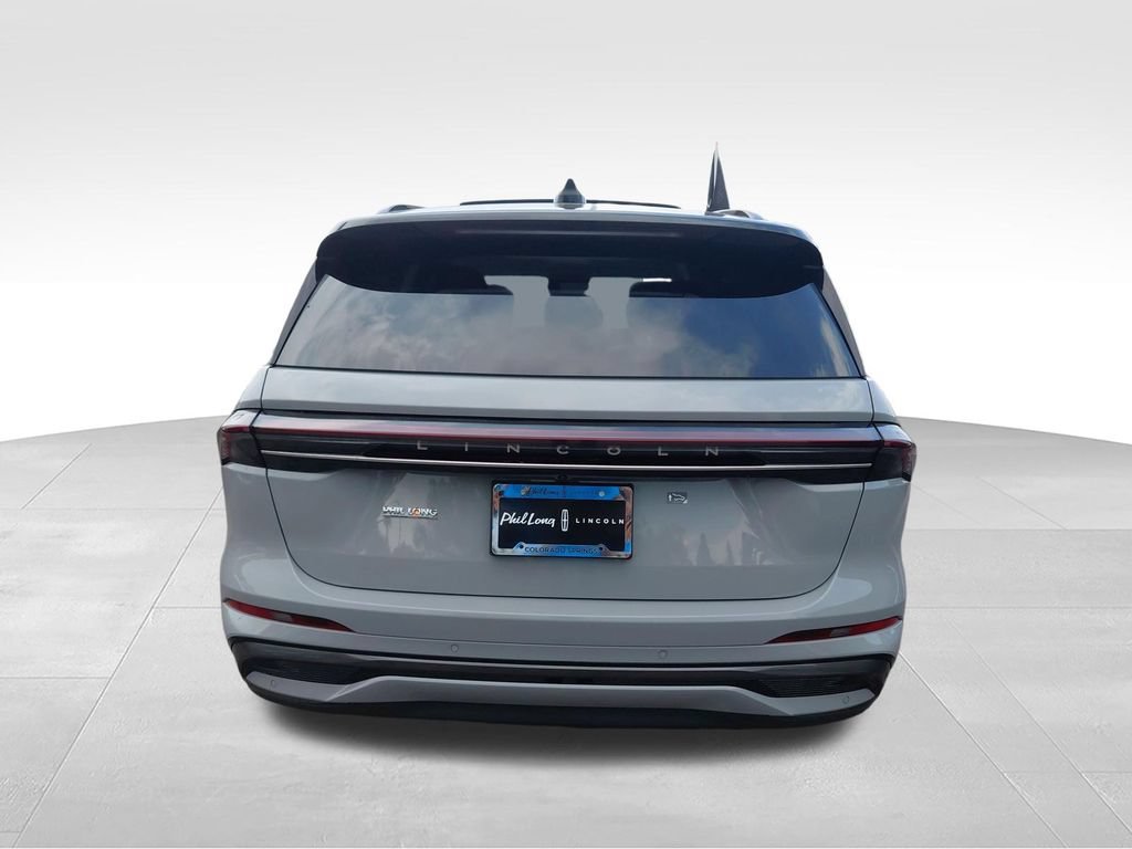 New 2026 Lincoln Nautilus Reserve w/ Jet Appearance Package AWD/4WD image 8