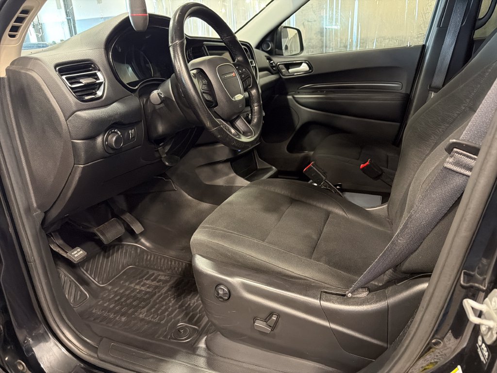 Used 2022 Dodge Durango AWD image 3