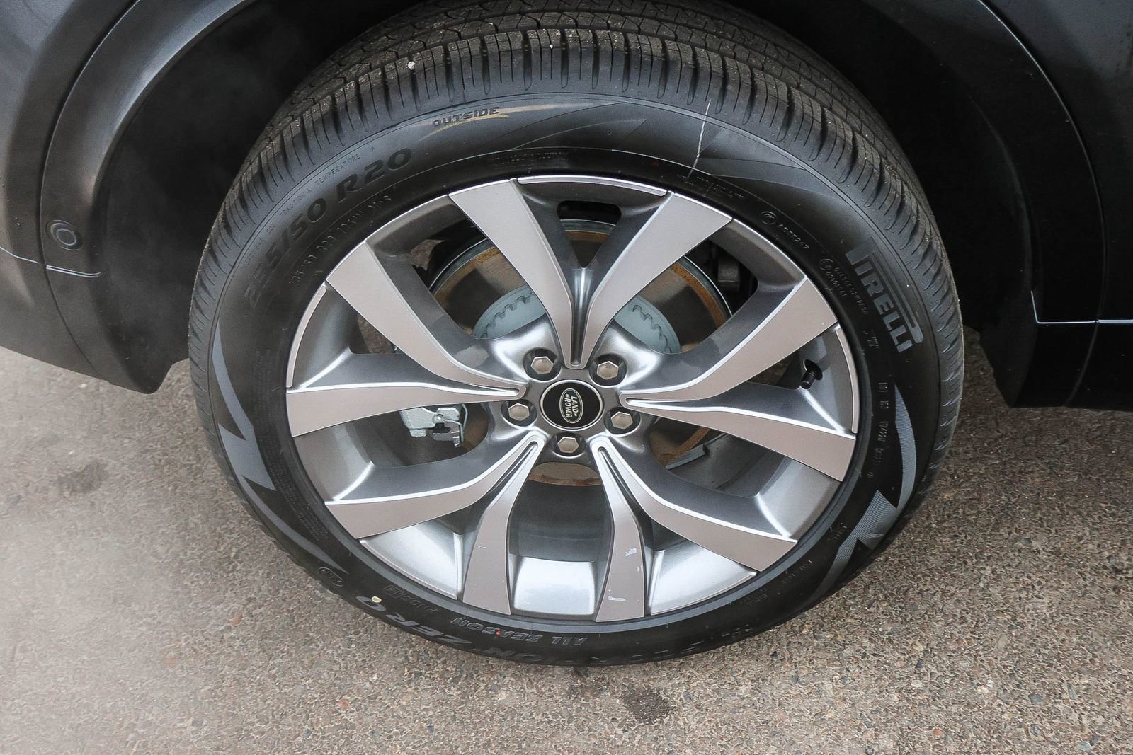 New 2026 Land Rover Discovery Sport Landmark image 13