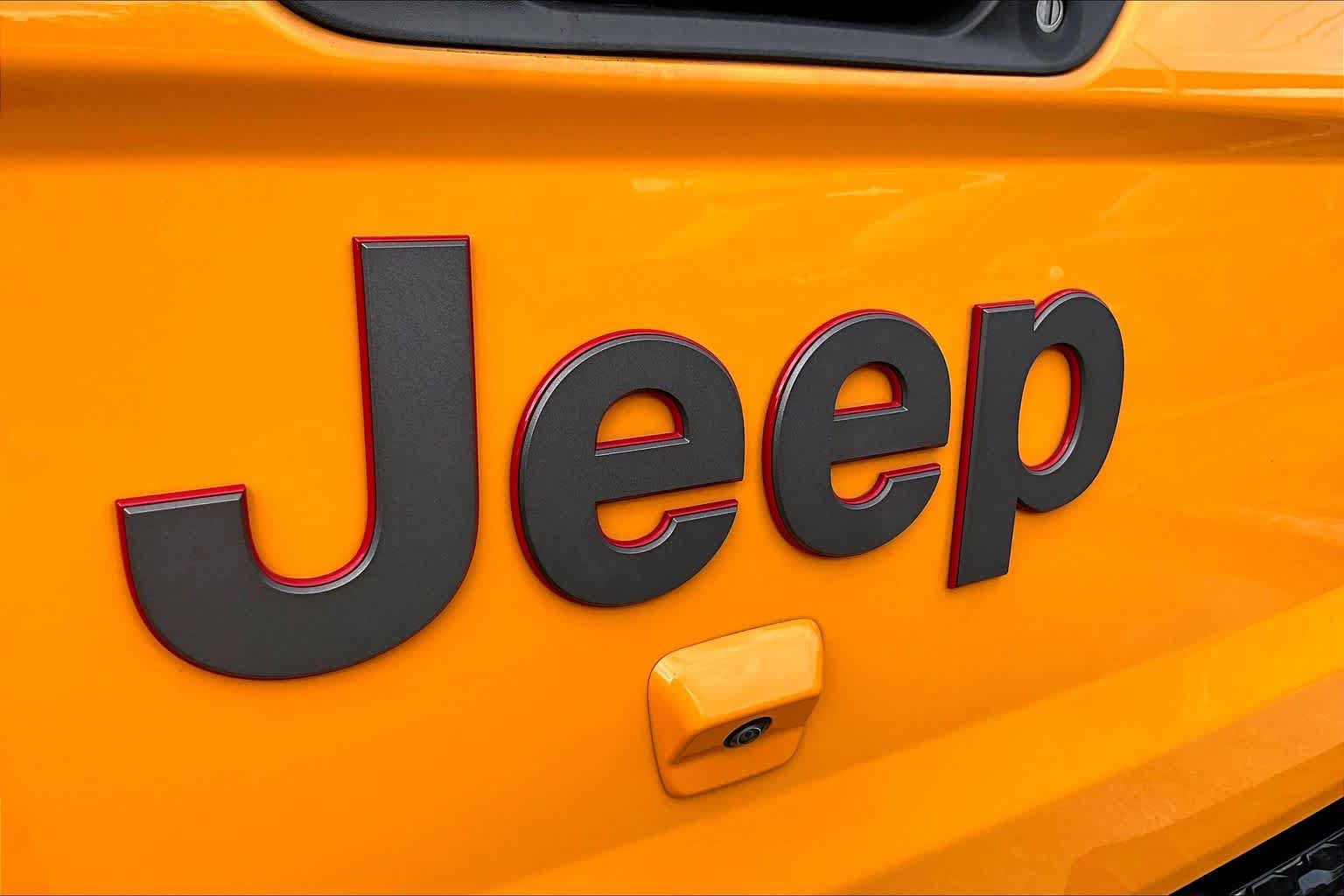 Used 2021 Jeep Gladiator Rubicon AWD/4WD image 30