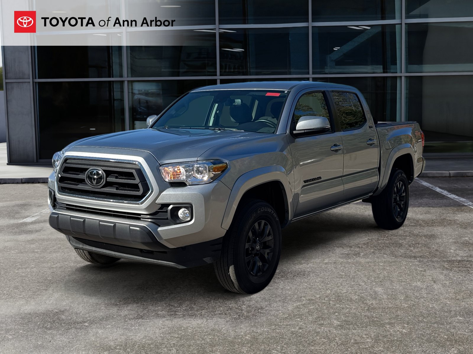 Used 2023 Toyota Tacoma SR5 w/ Technology Package AWD/4WD image 8
