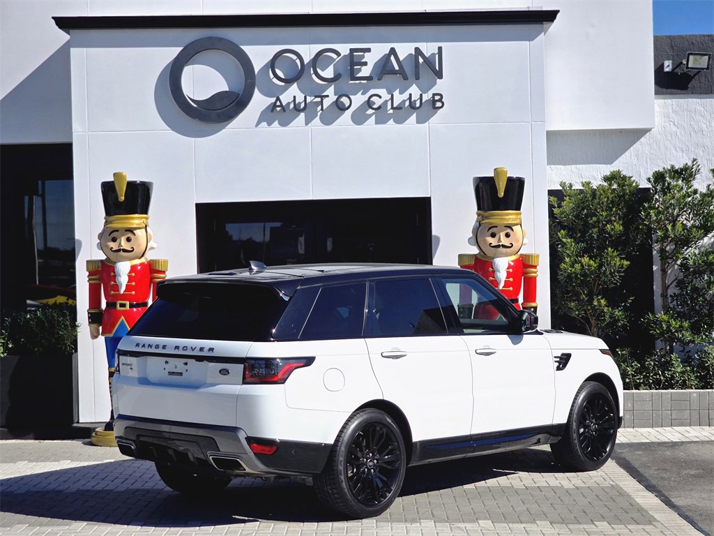 Used 2022 Land Rover Range Rover Sport HSE Silver Edition image 4