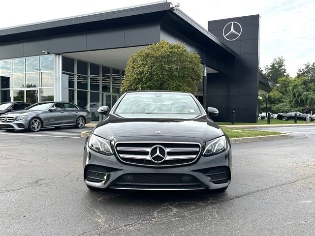 Used 2018 Mercedes-Benz E 300 4MATIC image 3