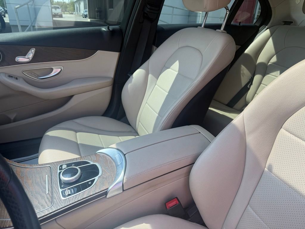 Used 2018 Mercedes-Benz C 300 Sedan image 12
