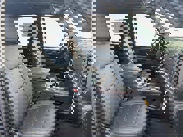 New 2026 GMC Sierra 2500 SLT w/ SLT Premium Package image 15