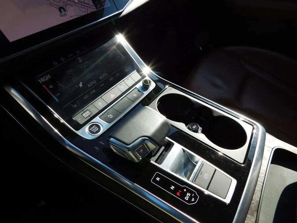 Used 2021 Audi Q7 3.0T Premium Plus w/ Premium Plus Package image 26