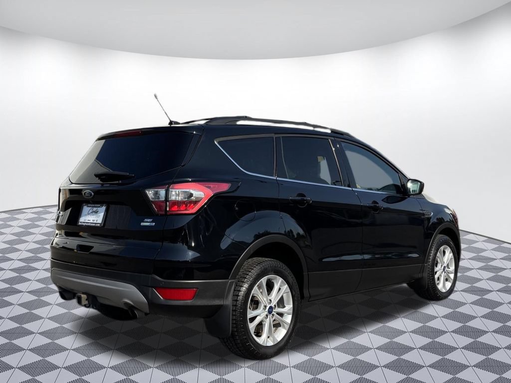 Used 2017 Ford Escape SE w/ SE Leather Comfort Package AWD/4WD image 7
