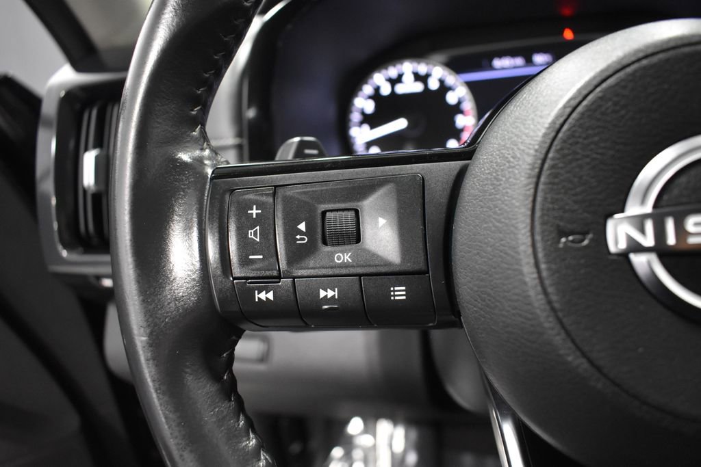 Certified 2023 Nissan Pathfinder SV image 25