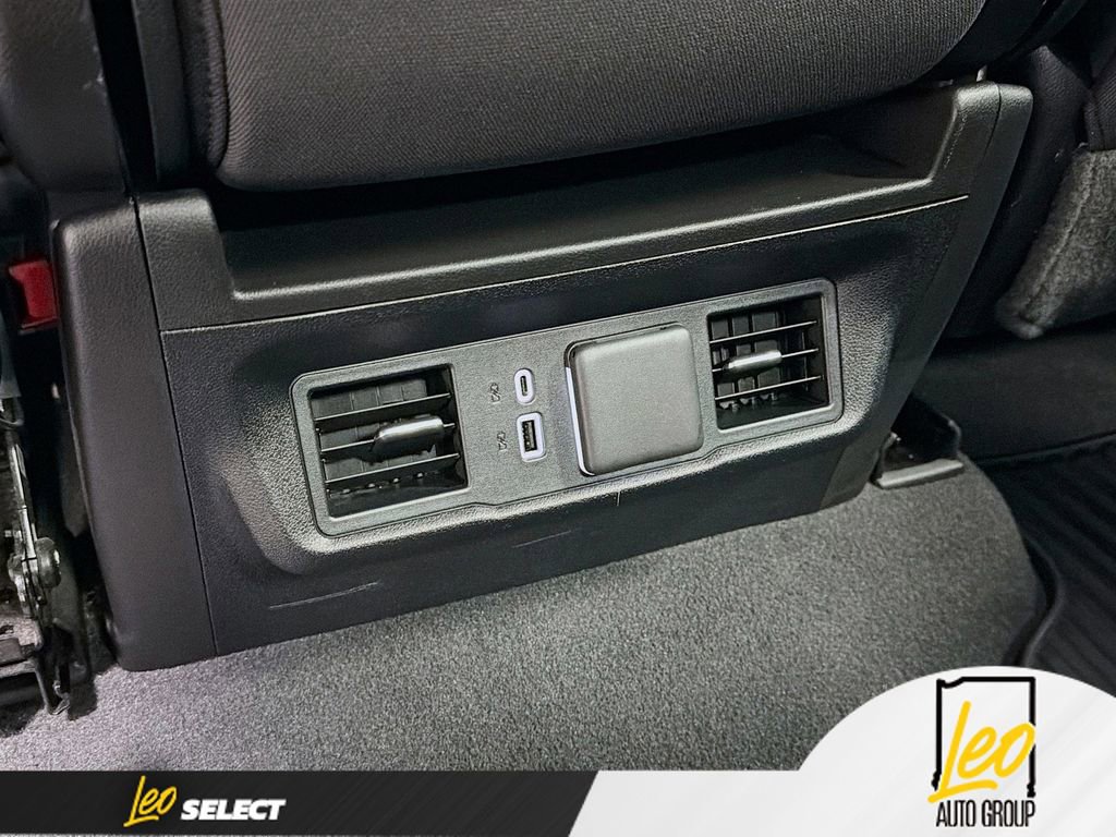 Used 2024 GMC Sierra 1500 Elevation image 25