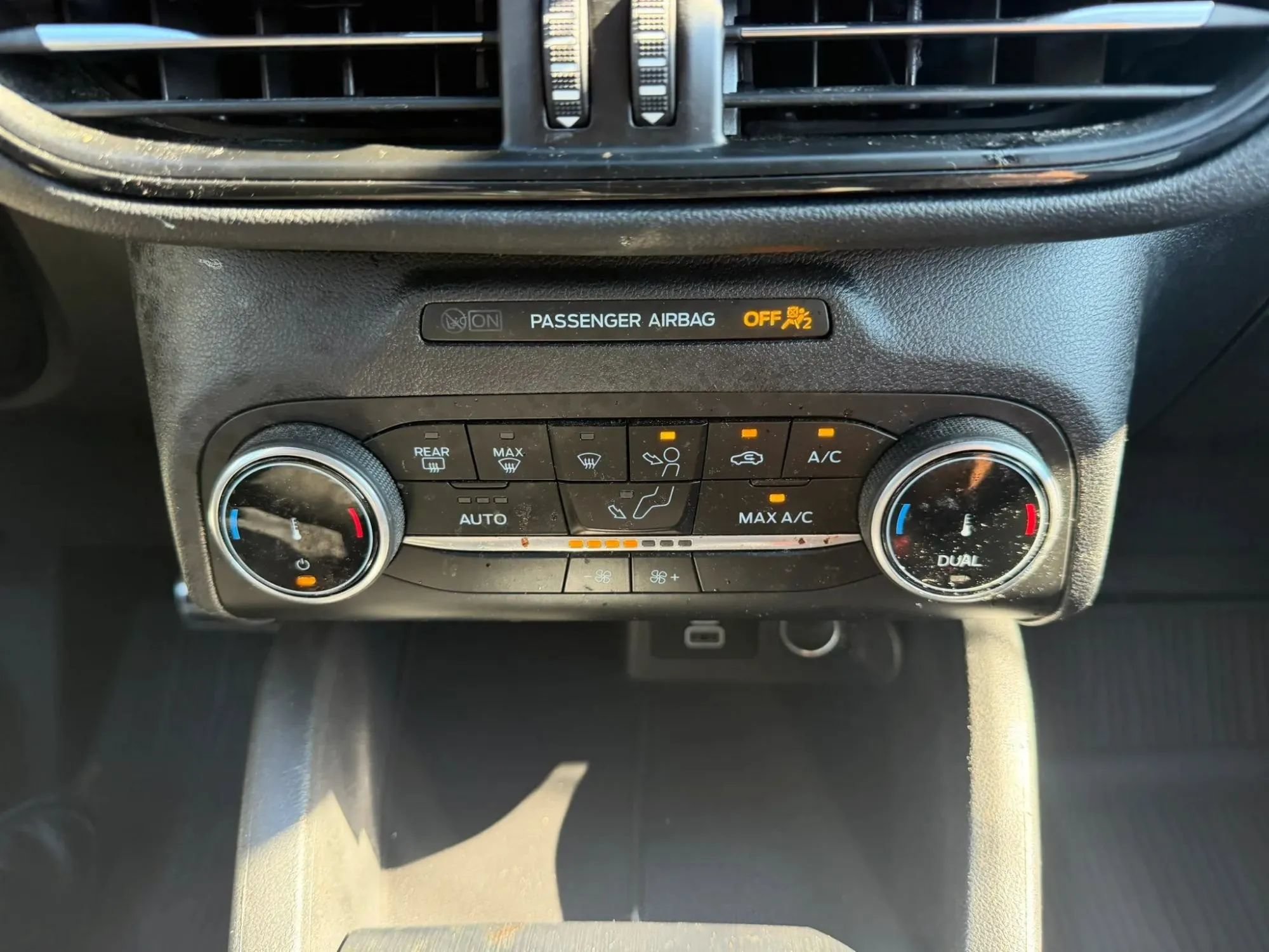 Used 2024 Ford Escape ST-Line w/ Equipment Group 301A FWD image 19