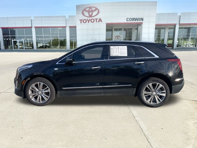 Used 2024 Cadillac XT5 Premium Luxury AWD/4WD image 2