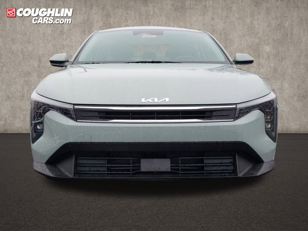 New 2025 Kia K4 LXS image 2