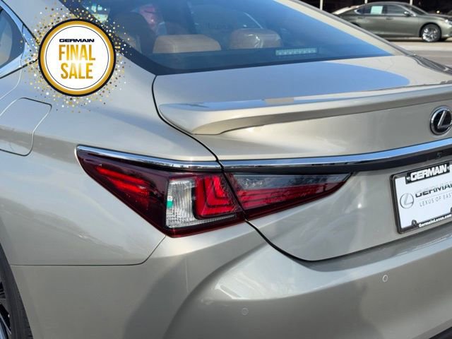 New 2025 Lexus ES 350 Ultra Luxury image 12
