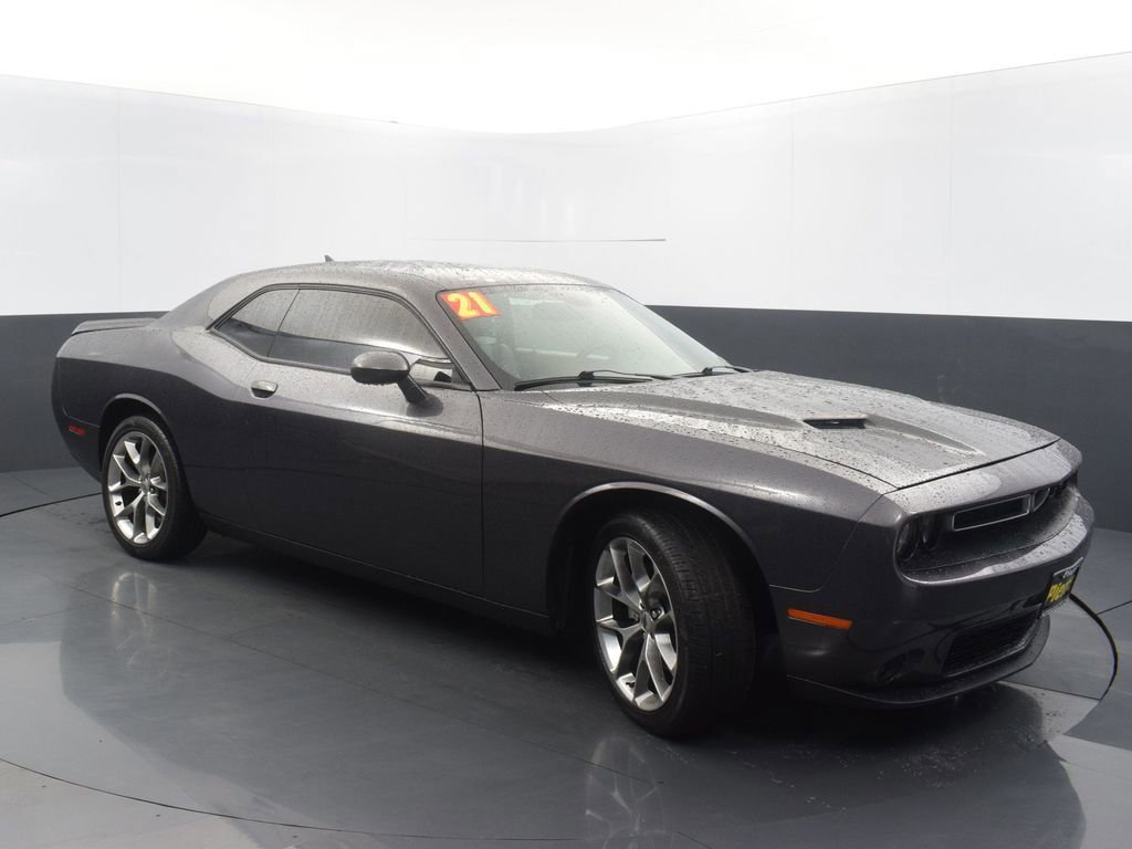 Used 2021 Dodge Challenger SXT w/ Plus Package image 3