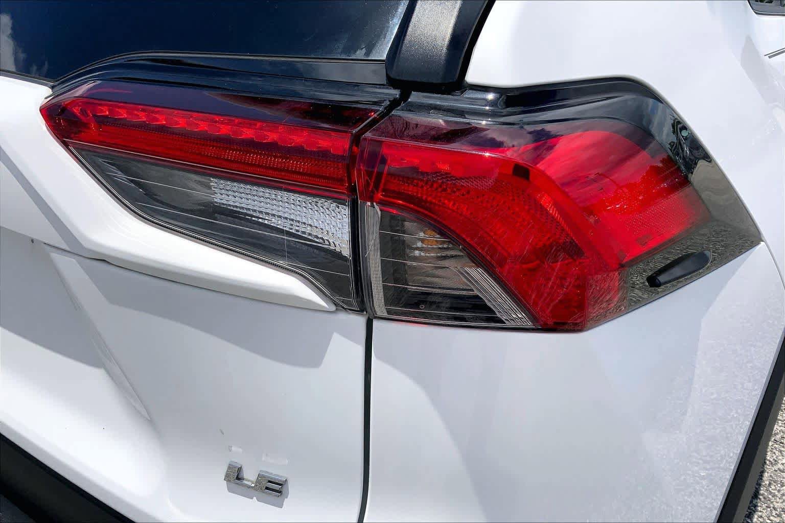 Used 2021 Toyota RAV4 LE FWD image 30