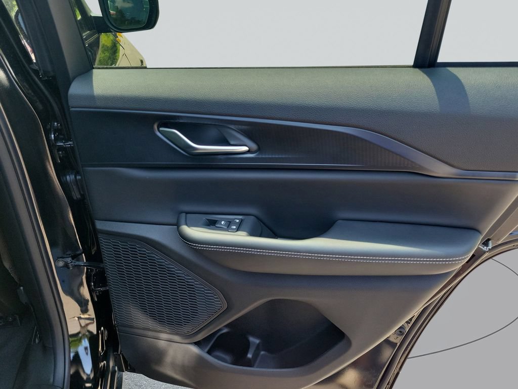 New 2026 Jeep Grand Cherokee Laredo X RWD image 32