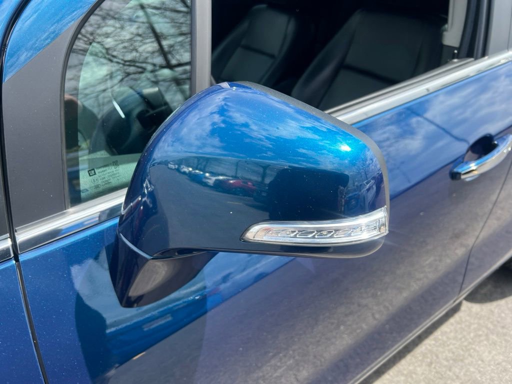 Used 2019 Buick Encore Essence FWD image 30