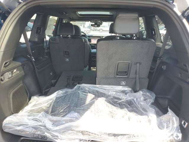 New 2026 Jeep Grand Cherokee L Limited w/ Luxury Tech Group II AWD/4WD image 8