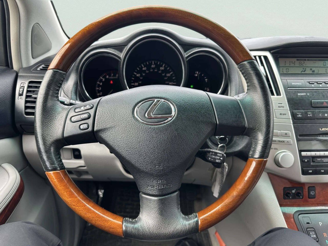 Used 2004 Lexus RX 330 AWD w/ Premium Pkg image 24
