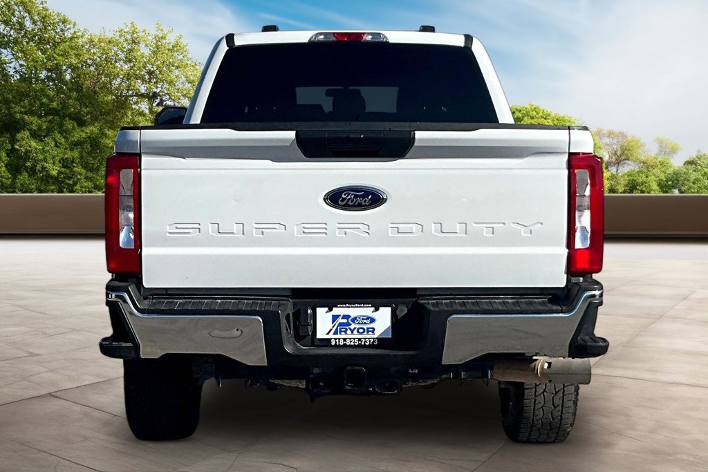 Used 2024 Ford F250 XLT w/ FX4 Off-Road Package AWD/4WD image 4