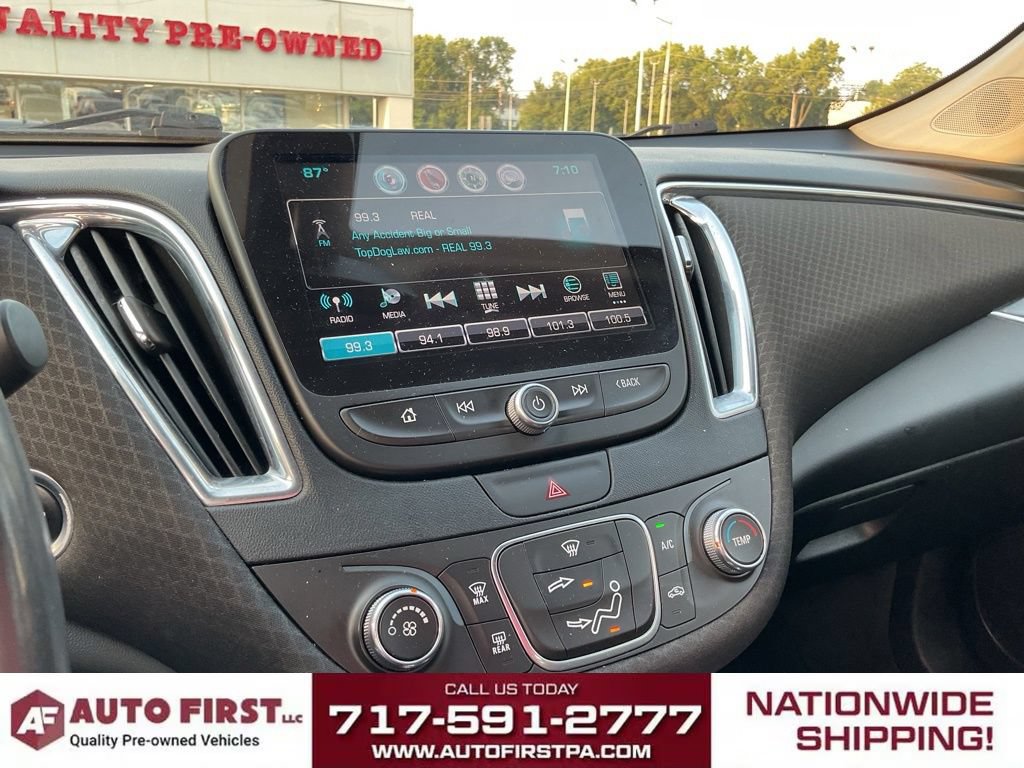 Used 2018 Chevrolet Malibu LT FWD image 20