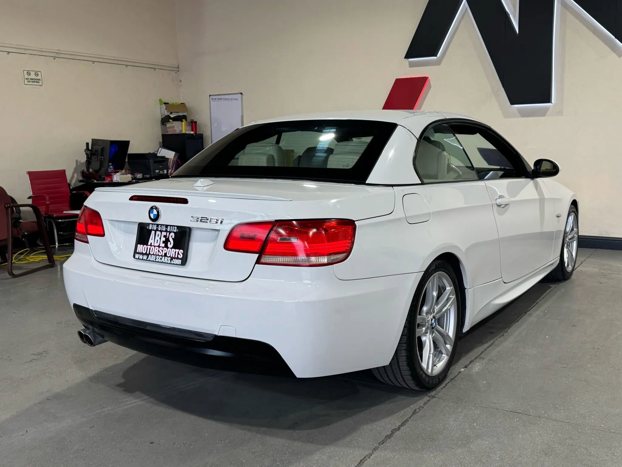 Used 2008 BMW 328i Convertible RWD image 5