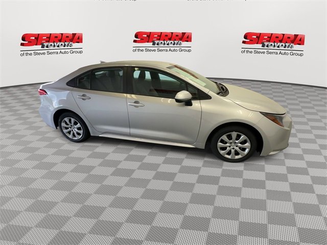 Used 2025 Toyota Corolla LE w/ Convenience Package image 10