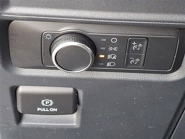 Used 2022 Ford Expedition XLT image 25