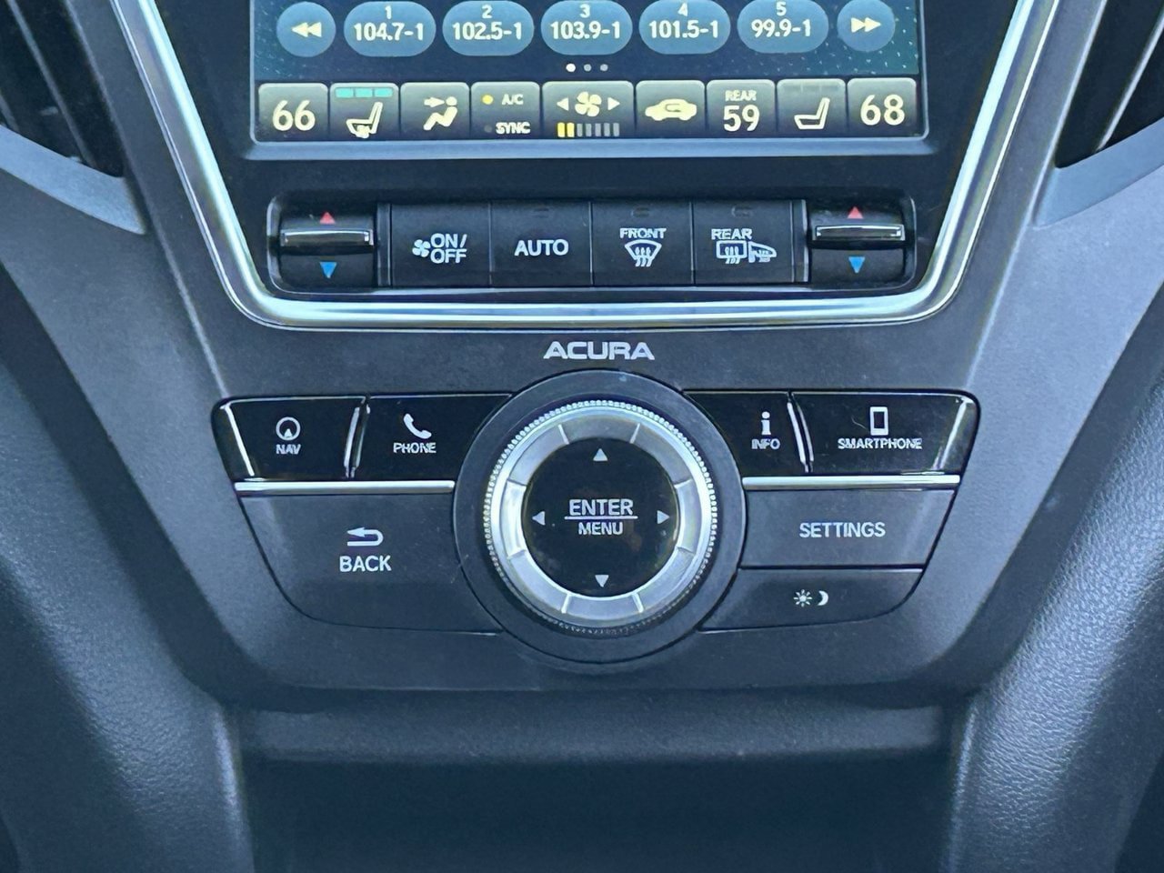 Used 2020 Acura MDX w/ Technology Package AWD/4WD image 23