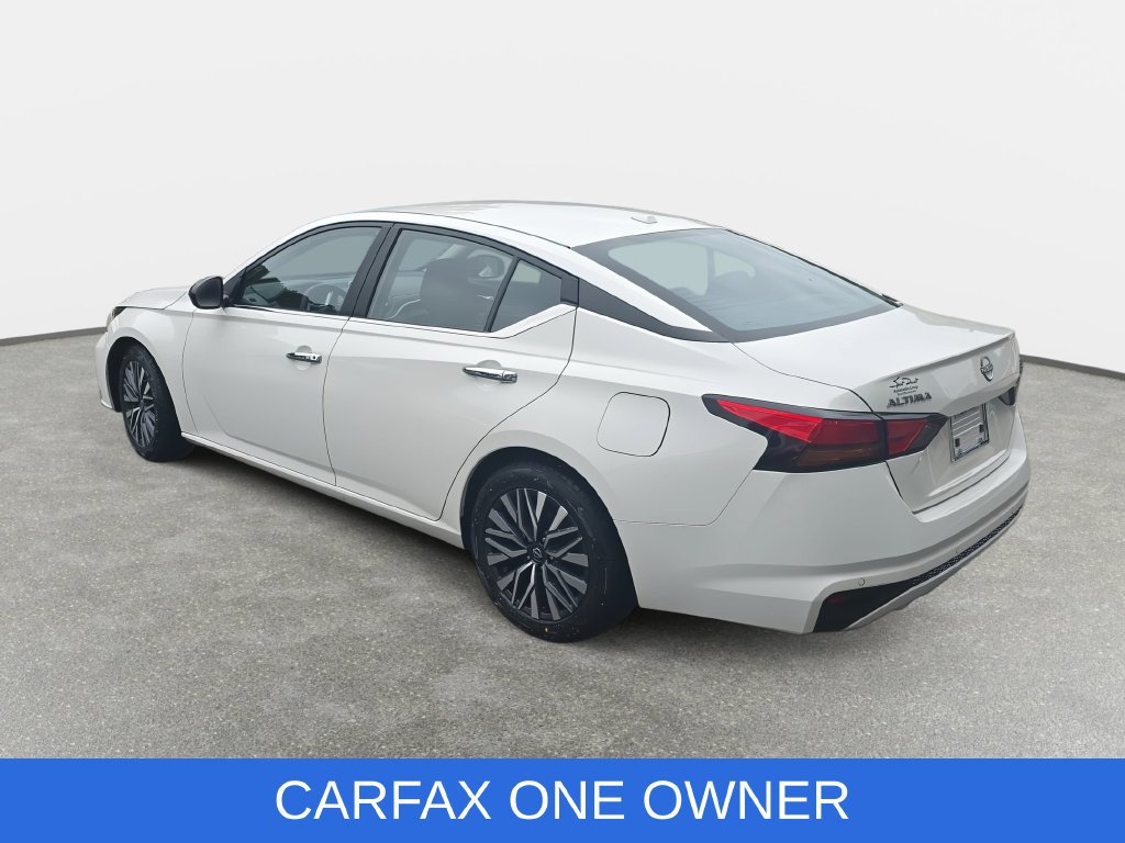 Used 2025 Nissan Altima 2.5 SV FWD image 7