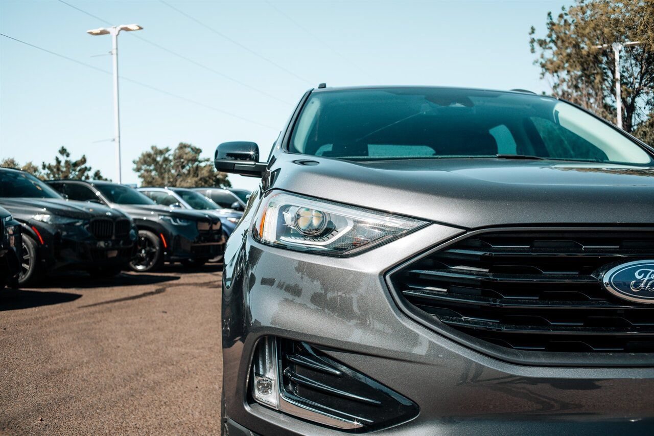 Used 2022 Ford Edge SEL w/ Sport Appearance Package AWD/4WD image 9