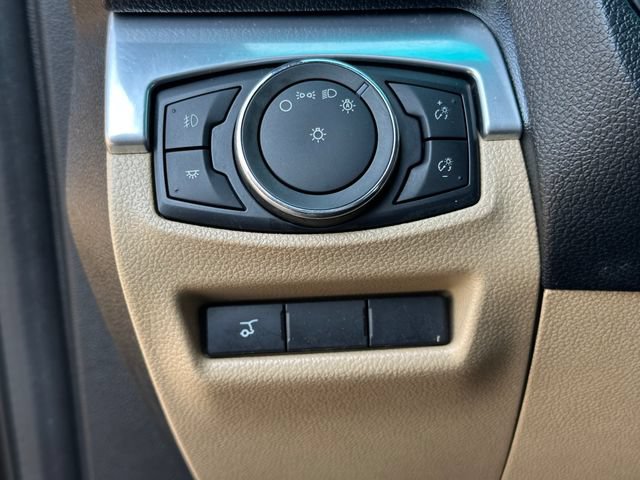 Used 2016 Ford Explorer Limited FWD image 34
