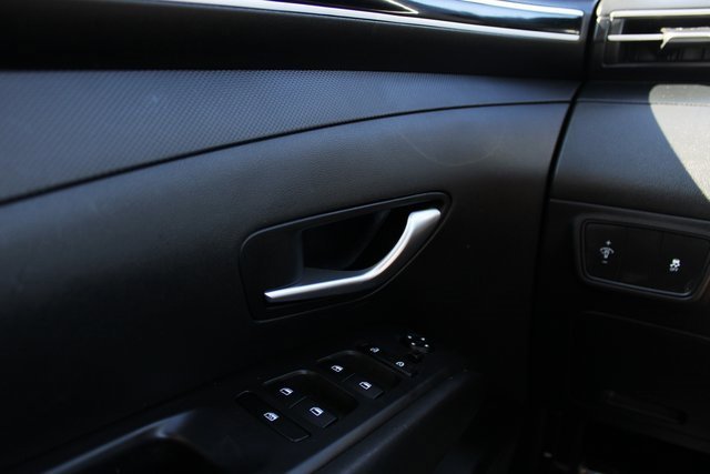 Used 2023 Hyundai Tucson SE image 20