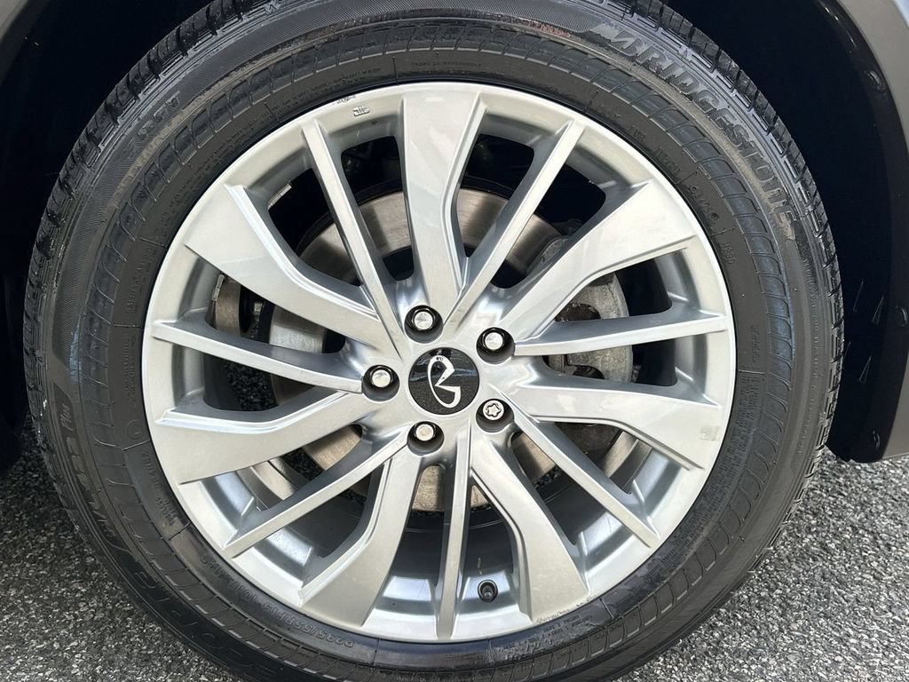 Certified 2023 INFINITI QX50 Luxe AWD/4WD image 13