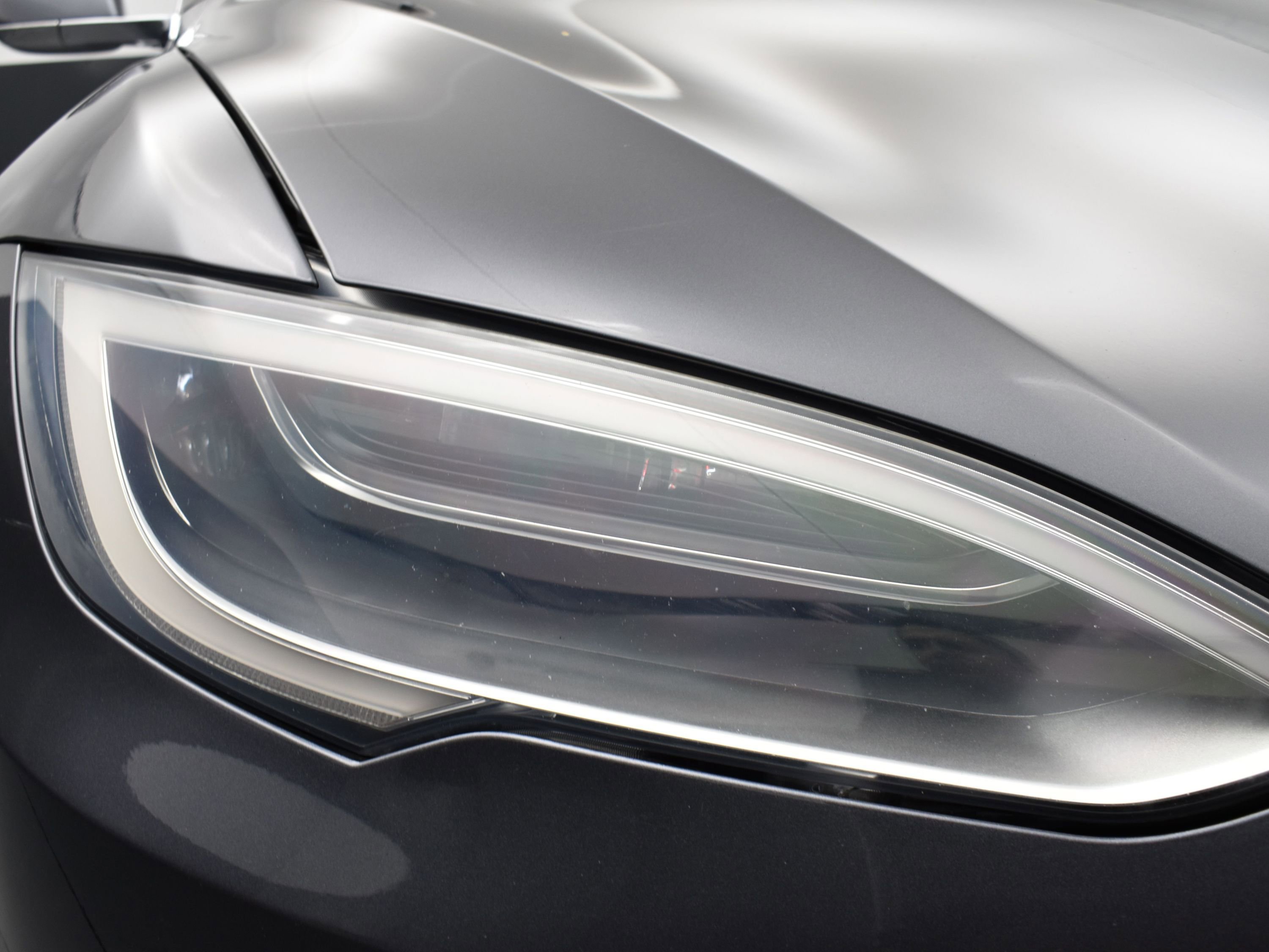 Used 2018 Tesla Model S AWD image 6