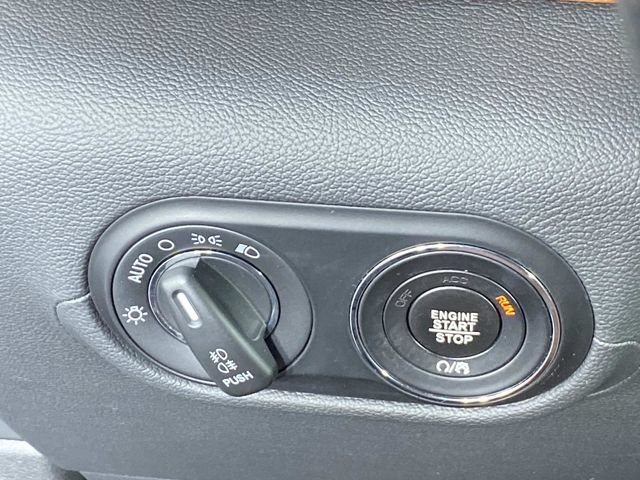 Used 2023 Maserati Levante GT AWD/4WD image 19