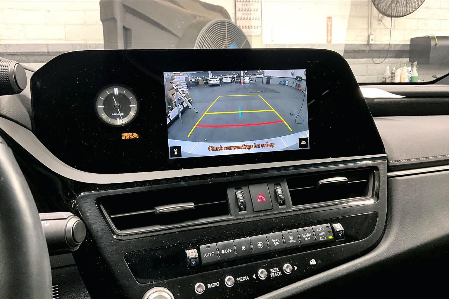 Used 2024 Lexus ES 350 w/ Premium Package FWD image 35