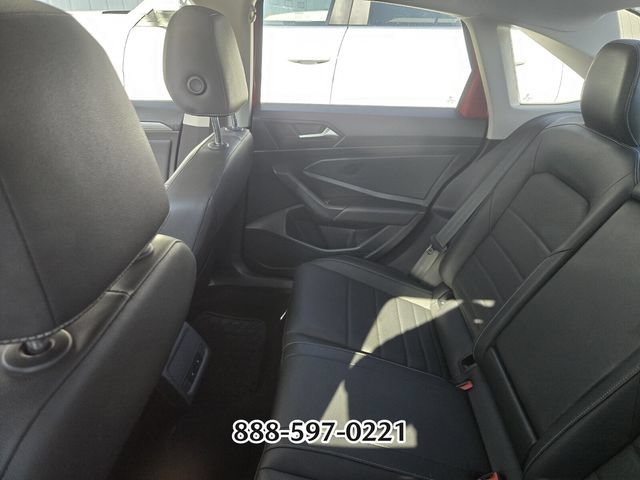 Certified 2021 Volkswagen Jetta SEL FWD image 4