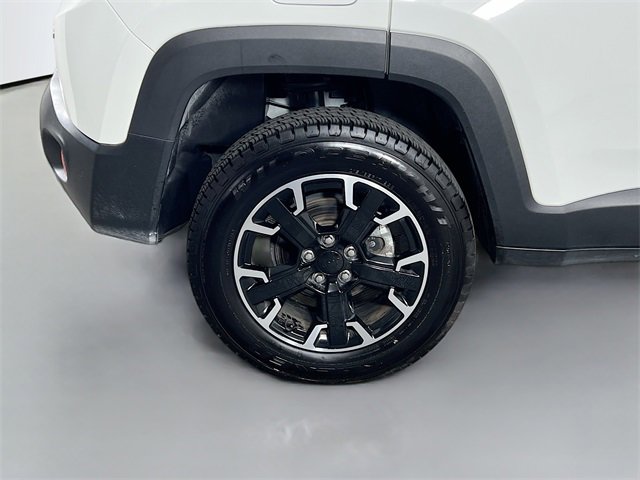 Used 2023 Jeep Renegade Trailhawk image 35