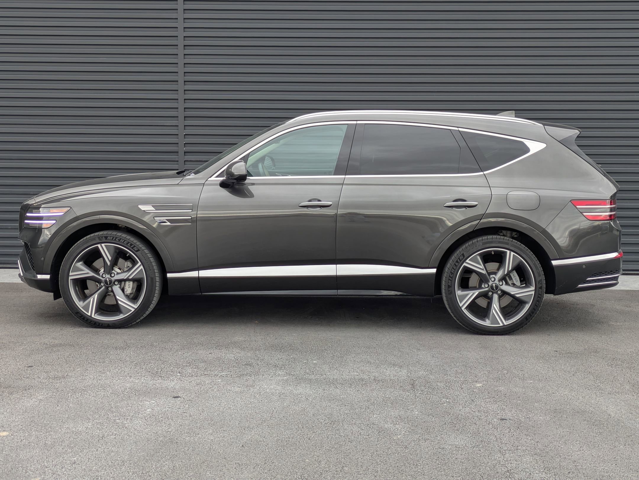 Used 2025 Genesis GV80 3.5T Prestige image 9